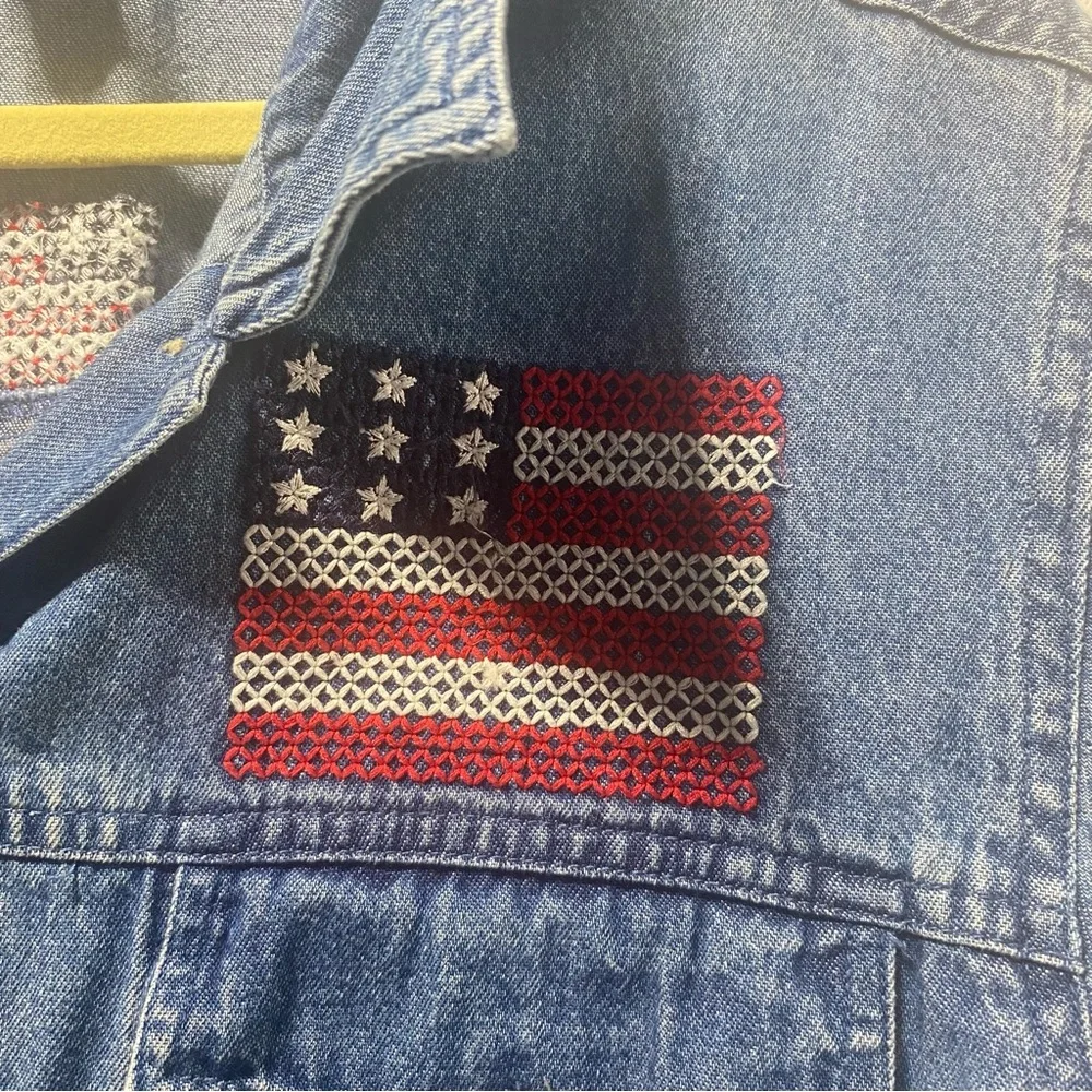 Denim & Co. Denim Shirt -Size L - Picture 2 of 6